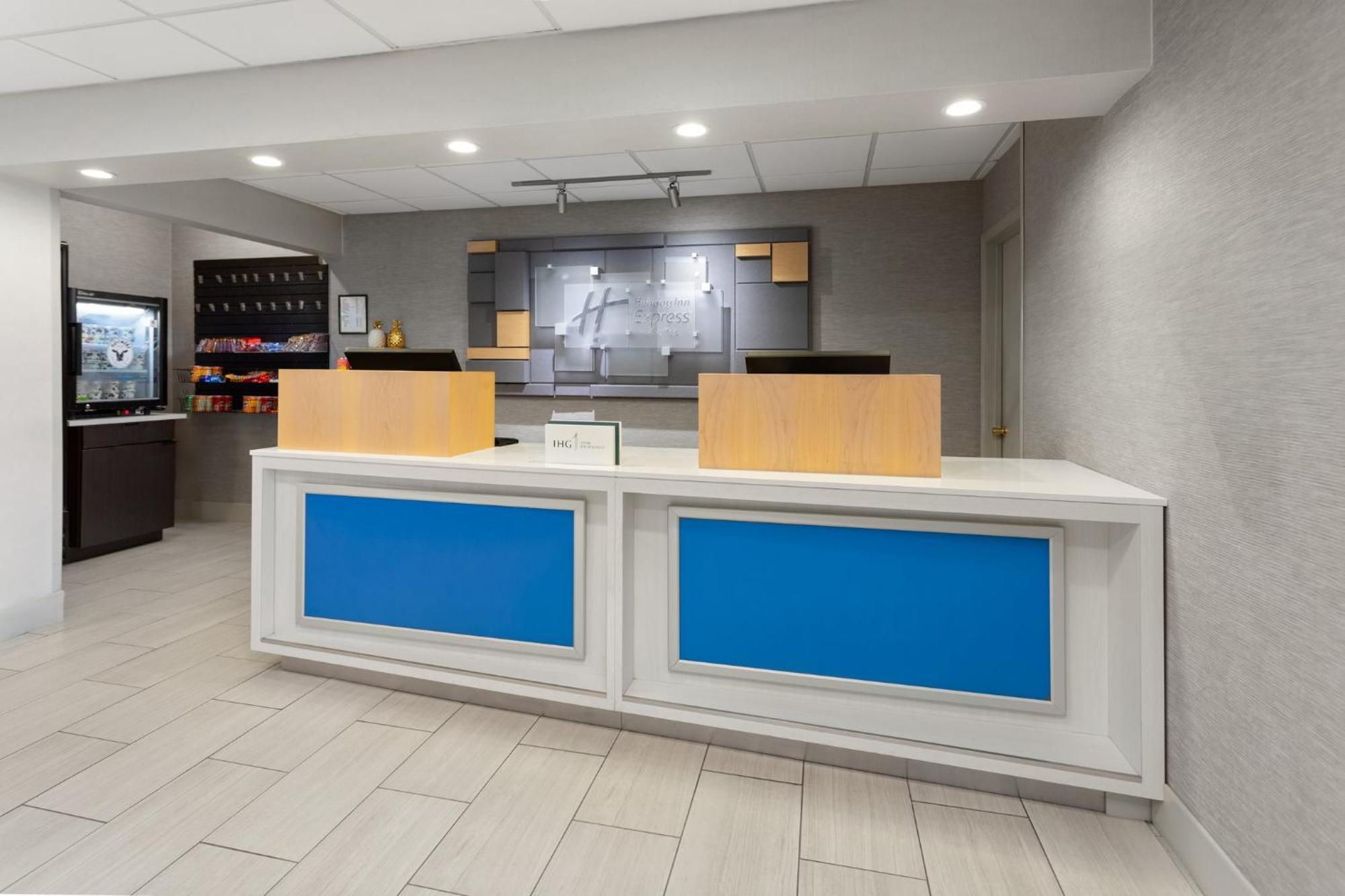 Holiday Inn Express Hotel & Suites Acme-Traverse City By Ihg מראה חיצוני תמונה