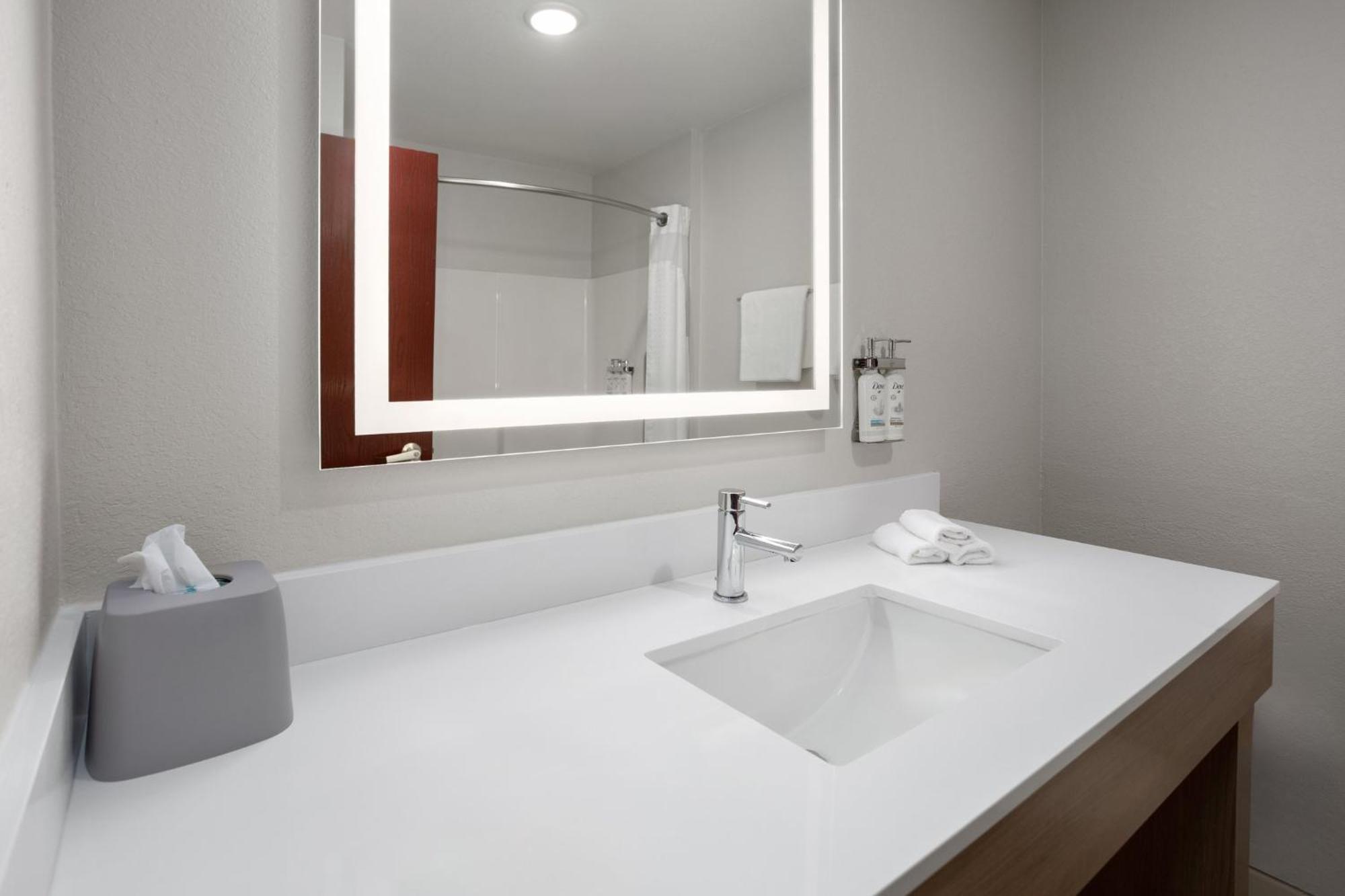 Holiday Inn Express Hotel & Suites Acme-Traverse City By Ihg מראה חיצוני תמונה