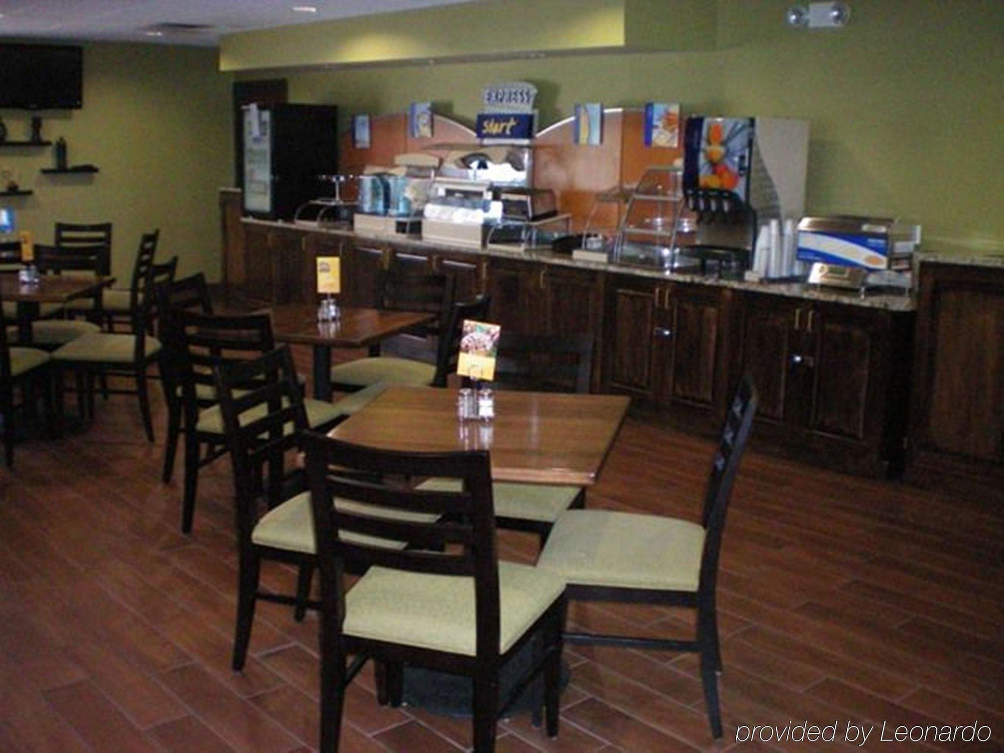 Holiday Inn Express Hotel & Suites Acme-Traverse City By Ihg מראה חיצוני תמונה